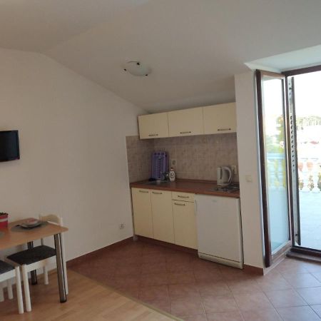App Sime Klarin, Br.3 Apartment เยเซรา ภายนอก รูปภาพ