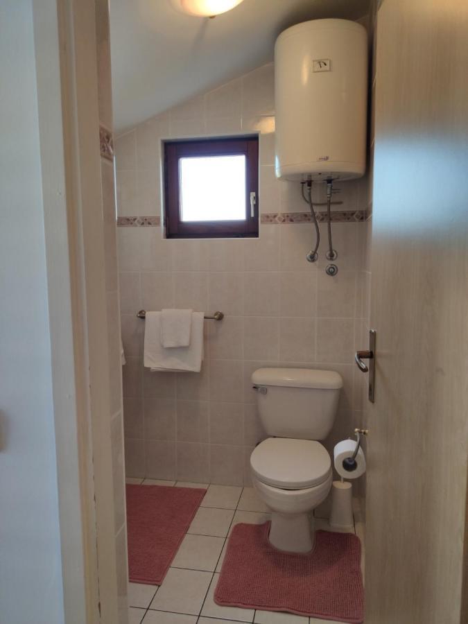 App Sime Klarin, Br.3 Apartment เยเซรา ภายนอก รูปภาพ