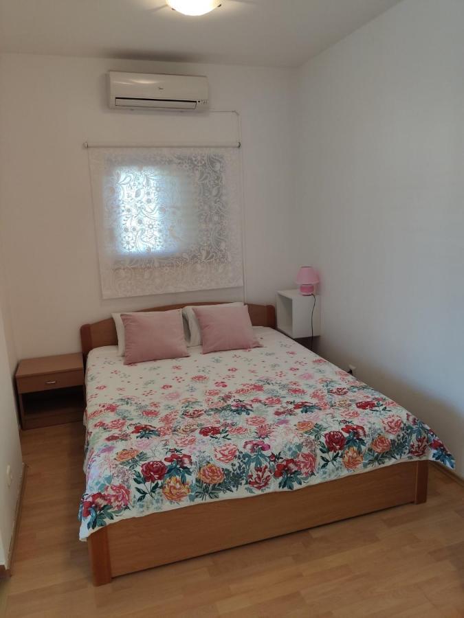 App Sime Klarin, Br.3 Apartment เยเซรา ภายนอก รูปภาพ