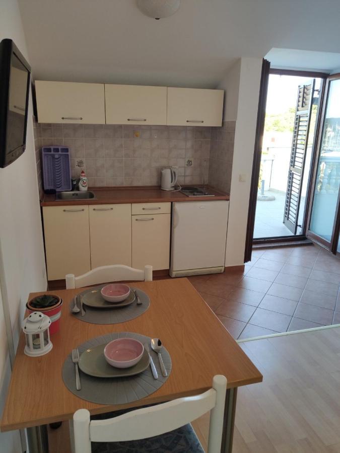 App Sime Klarin, Br.3 Apartment เยเซรา ภายนอก รูปภาพ